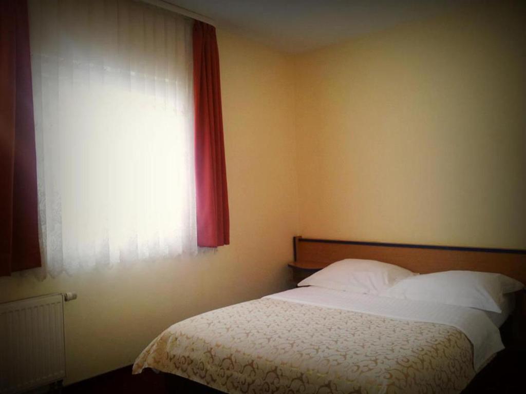 Hotel Galerija Zagreb Room photo